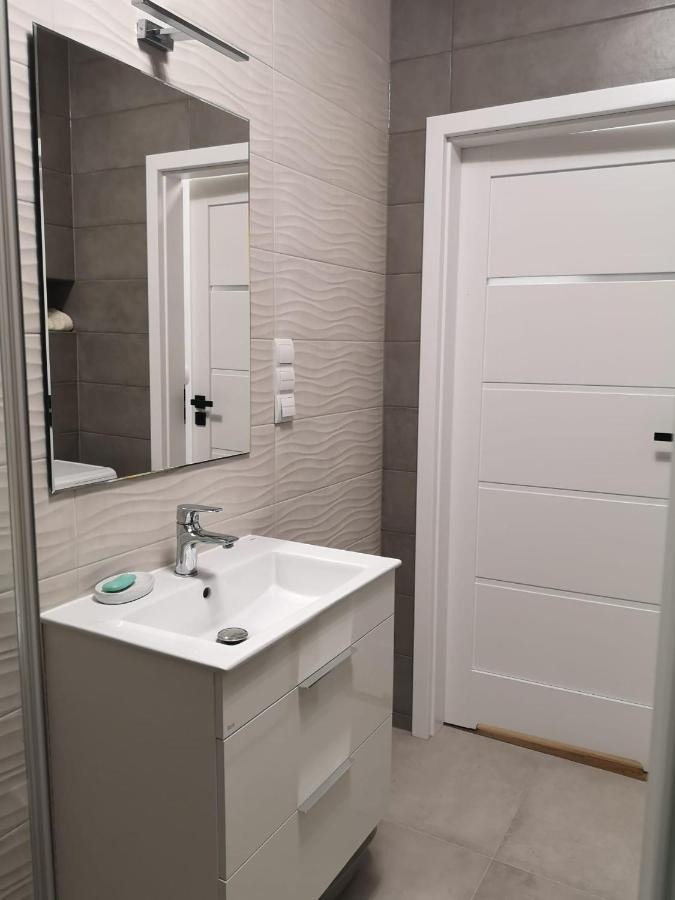 Nowoczesny Apartament Na Promenadach Wroclawskich Exterior foto